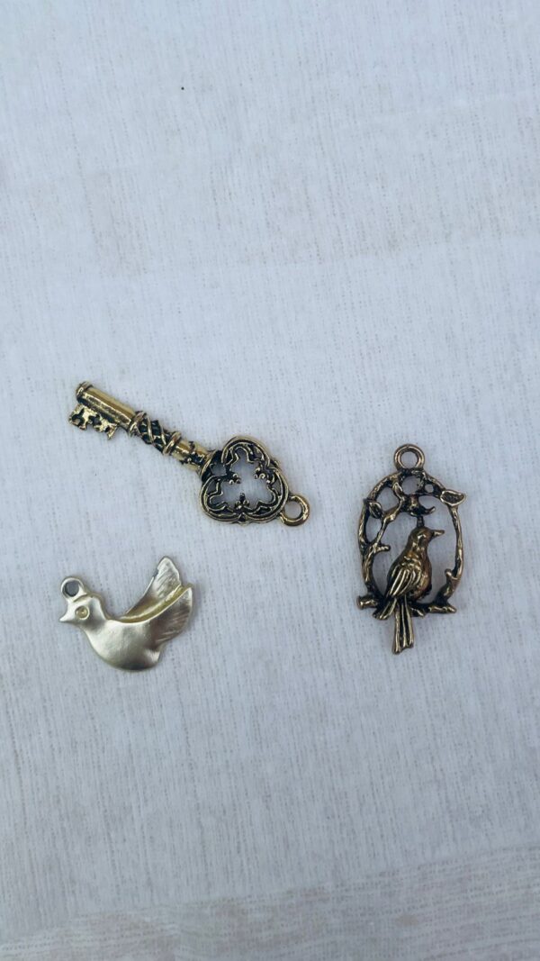 Vintage Charm Set: Key to Love and Freedom